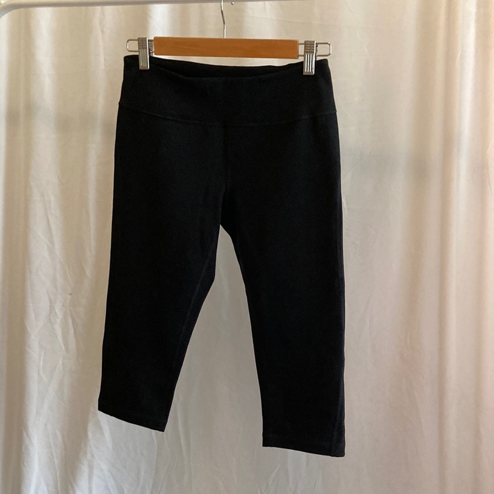Black Zella cropped leggings (small)